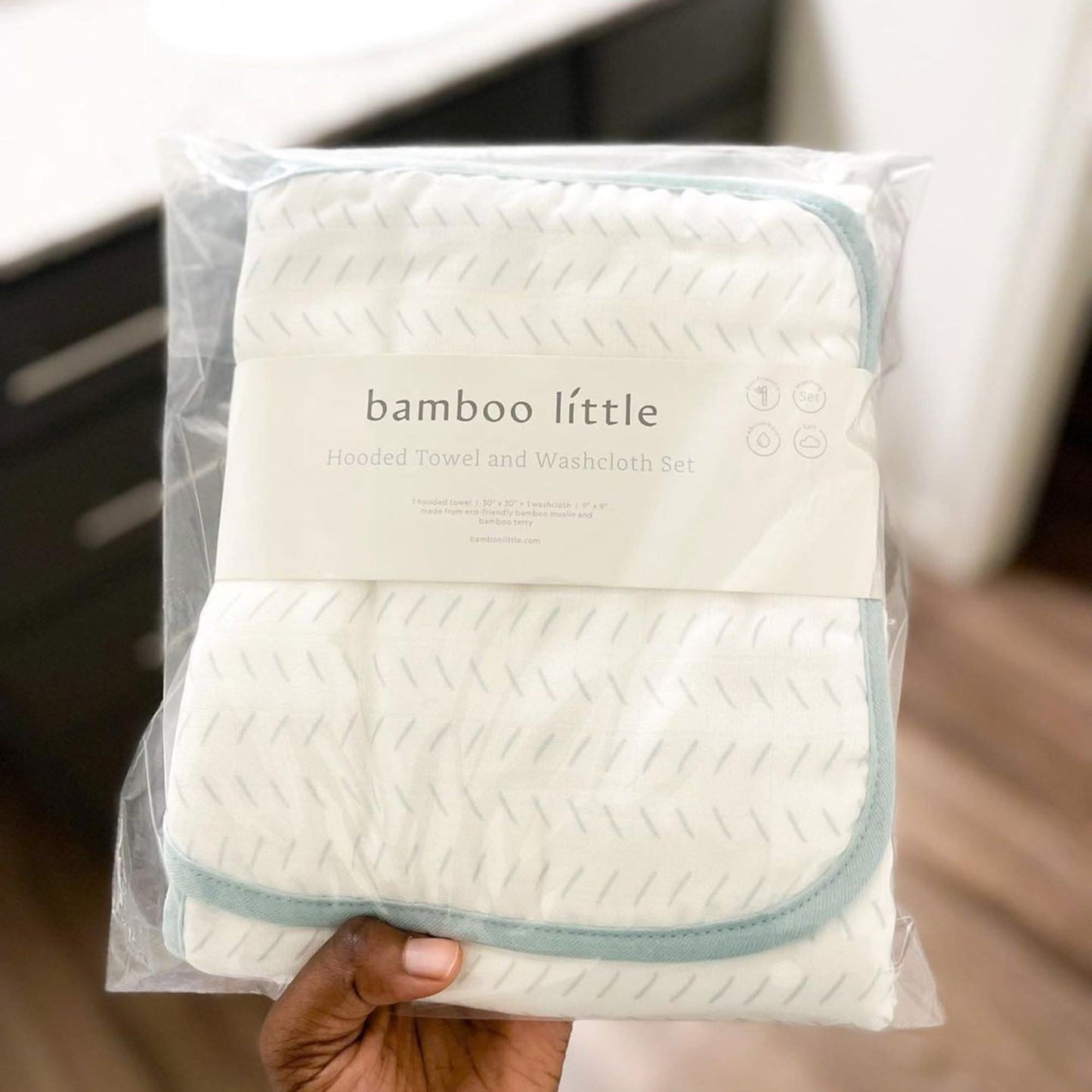 Sage Dash Hooded Towel Set