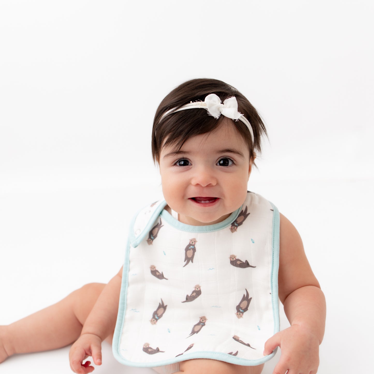 Otter & Taupe Wave Bib Set